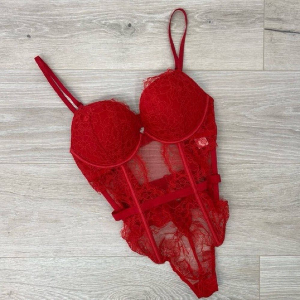 NWT Jessica Simpson Solid Red Lace Teddy Bodysuit Sexy Snap Crotch